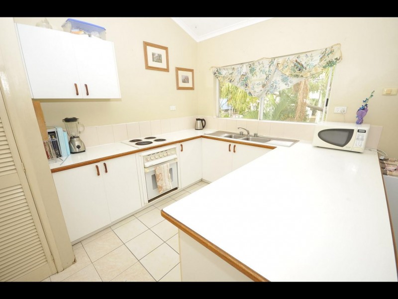 3/18 Rose Street, Westcourt QLD 4870