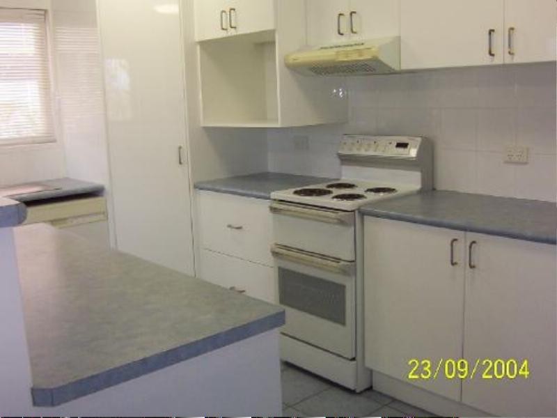 22 Sommerville Crescent, Whitfield QLD 4870