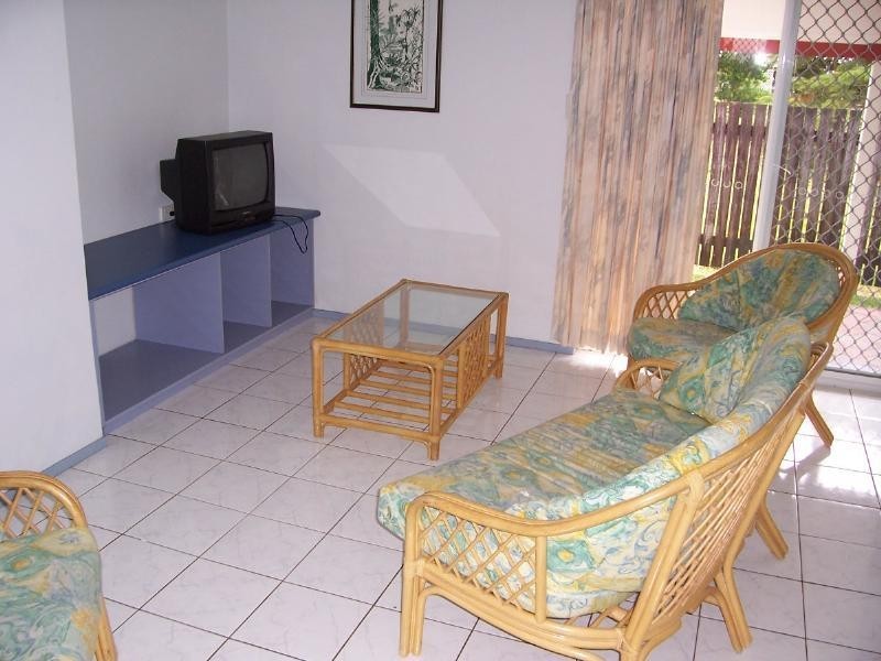 6/30 Springfield Crescent, Manoora QLD 4870