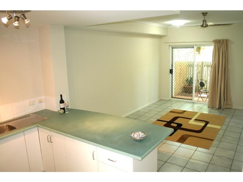 13/38  Springfield Crescent, Manoora QLD 4870