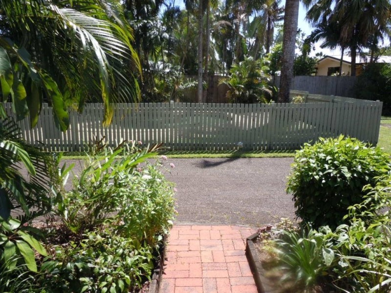 7/74 Swallow Street, Mooroobool QLD 4870