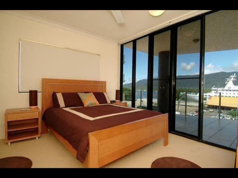 602/25 Wharf Street, Cairns QLD 4870