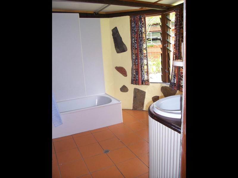 37 Petersen Street, Trinity Beach QLD 4879