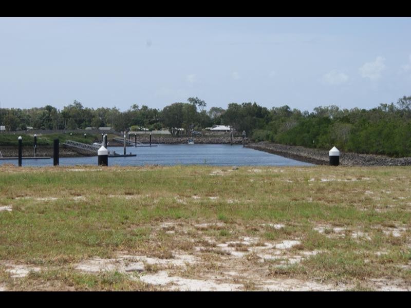 136 Harbour Drive, Bluewater Harbour (Lot 129), Trinity Park QLD 4879