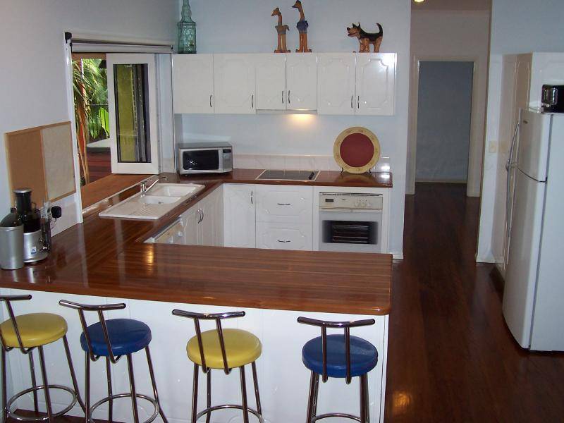 39 Clifton Road, Clifton Beach QLD 4879