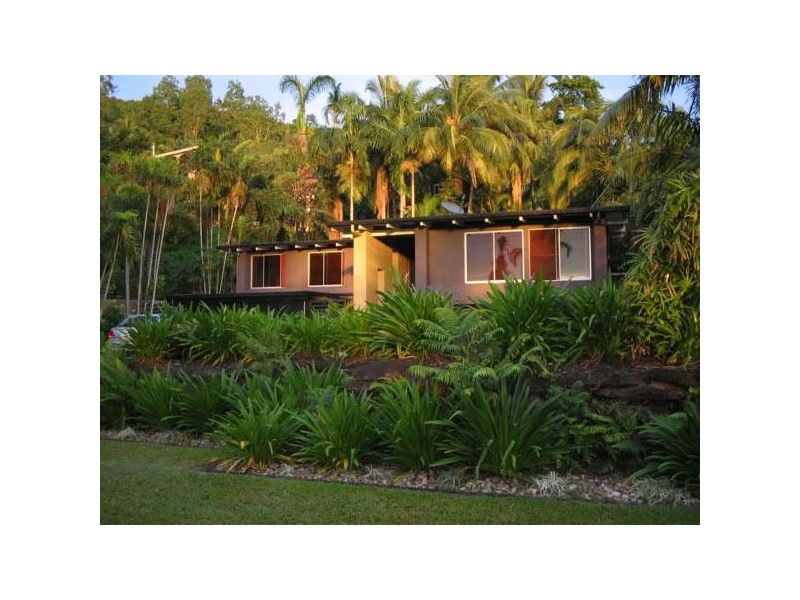 168 Hillview Crescent, Whitfield QLD 4870