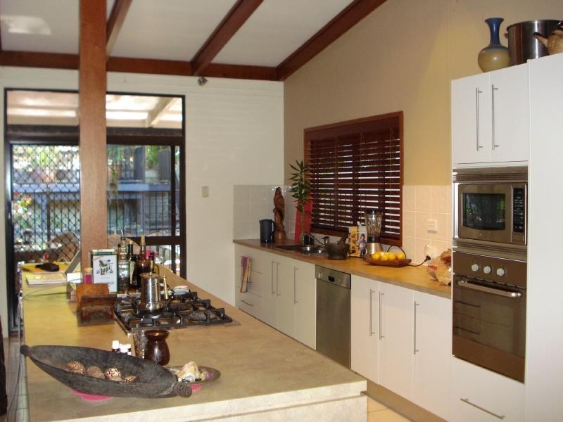 168 Hillview Crescent, Whitfield QLD 4870