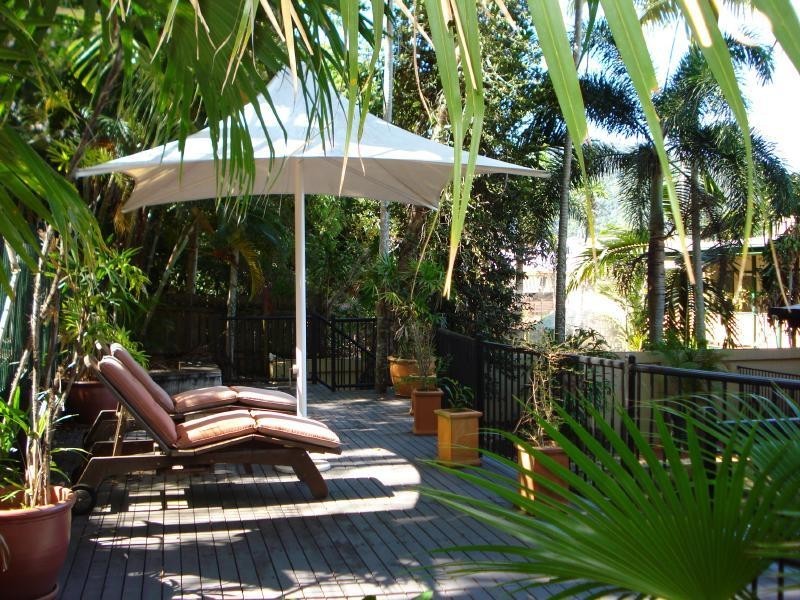 168 Hillview Crescent, Whitfield QLD 4870