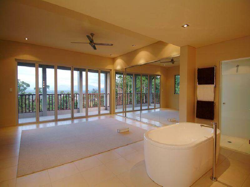 44 Gloucester Street, Whitfield QLD 4870