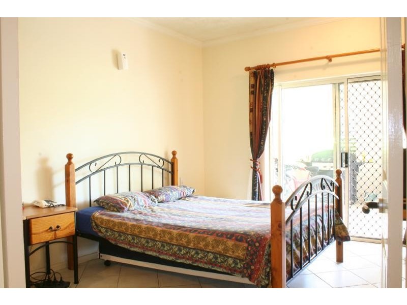 3/304 Lake Street, Cairns QLD 4870