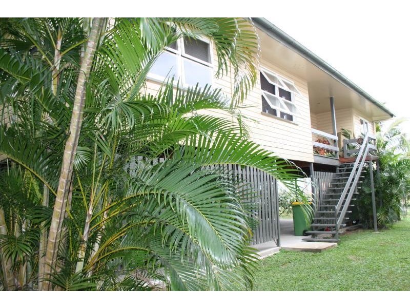 20/404 McCoombe Street, Mooroobool QLD 4870