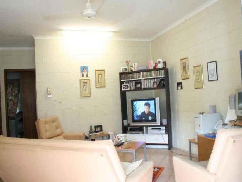 2/21 Balaclava Road, Earlville QLD 4870