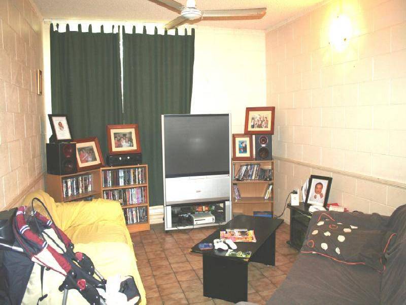 2/281 Lake Street, Cairns QLD 4870