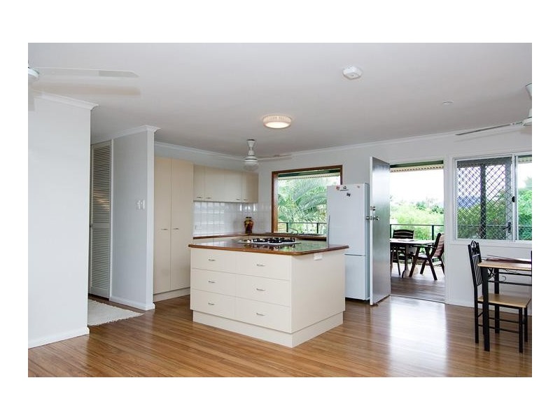 6 Deanna Street, Woree QLD 4868