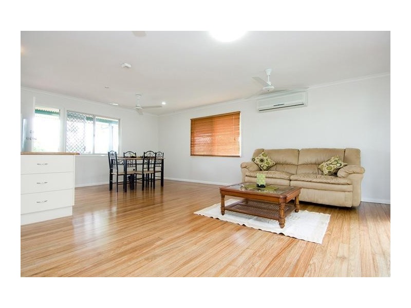 6 Deanna Street, Woree QLD 4868