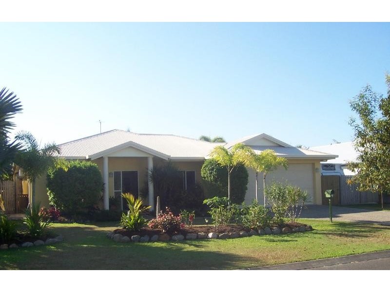5 Warana Cl, Kewarra Beach QLD 4879