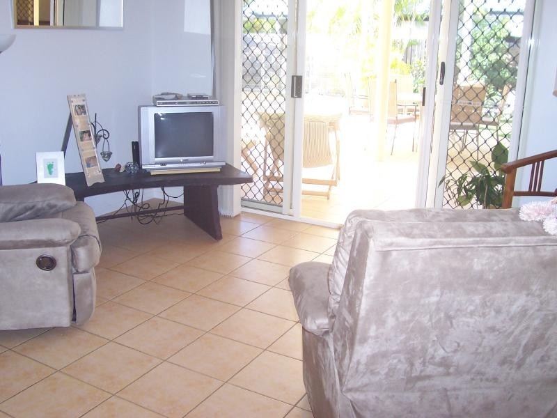 5 Warana Cl, Kewarra Beach QLD 4879