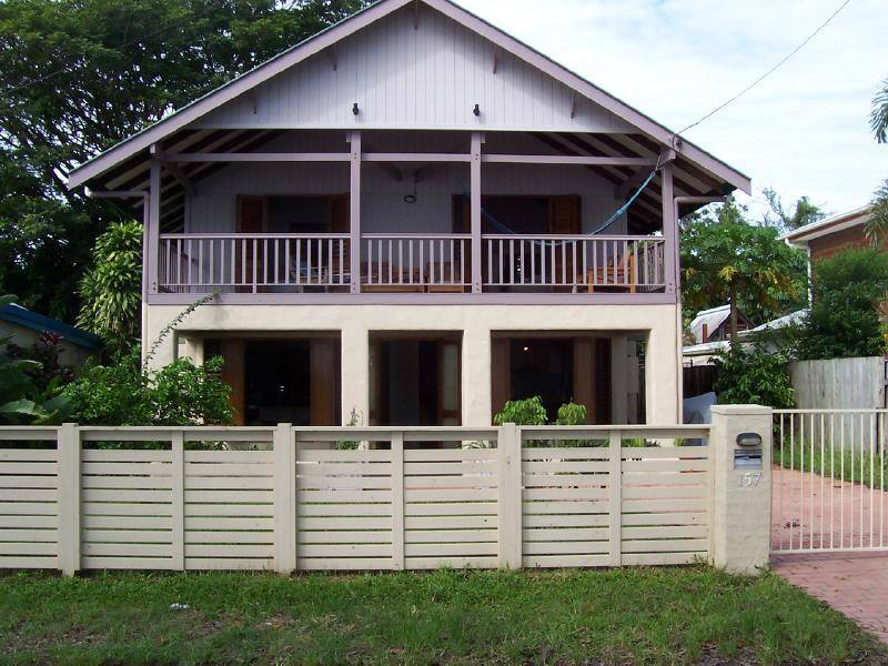 157 O’Shea Esplanade, Machans Beach QLD 4878