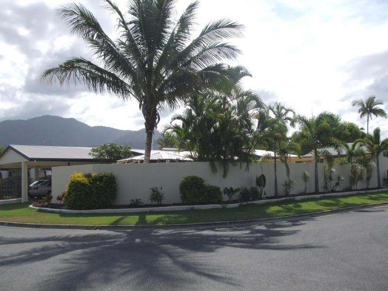 26 Debbie Street, Trinity Park QLD 4879