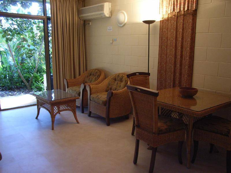175 Lake Street, Cairns City QLD 4870