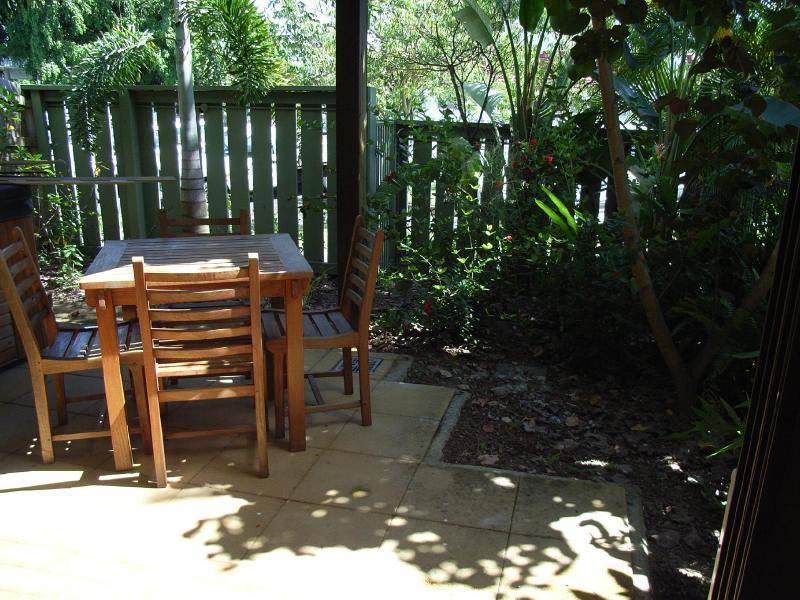 175 Lake Street, Cairns City QLD 4870