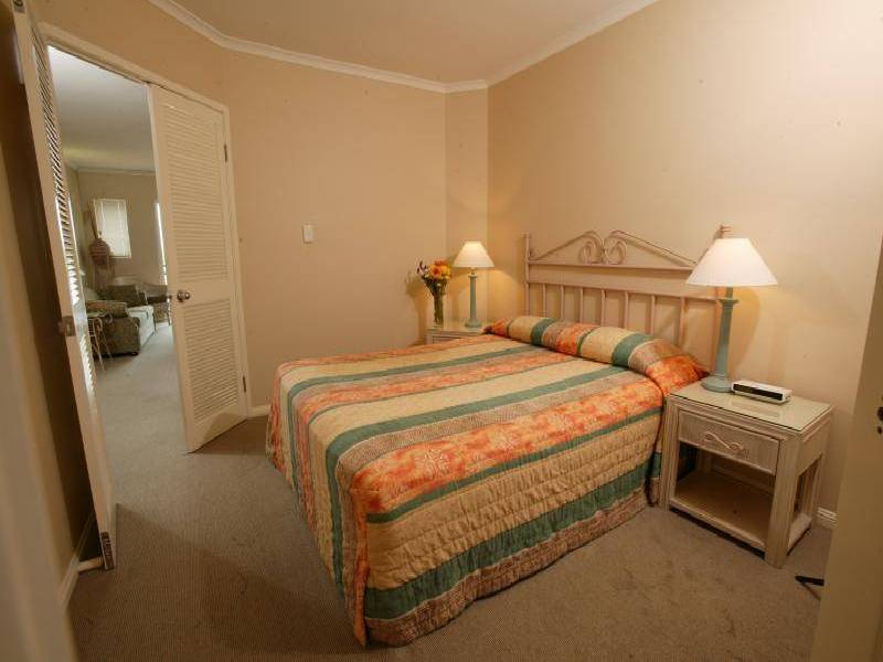 62 Abbott Street, Cairns City QLD 4870