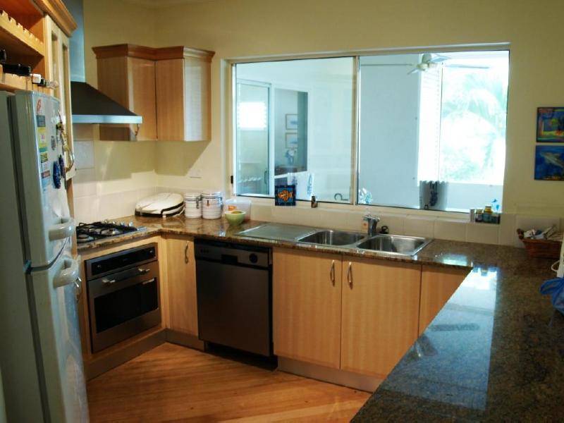510/2 “The Lakes” Greenslopes Street, Cairns QLD 4870