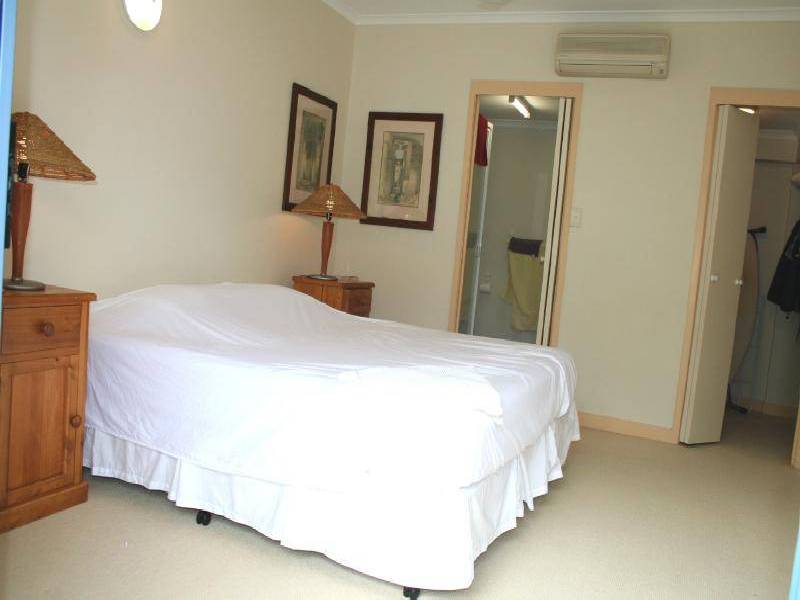 4/16 Ray Street, Yorkeys Knob QLD 4878