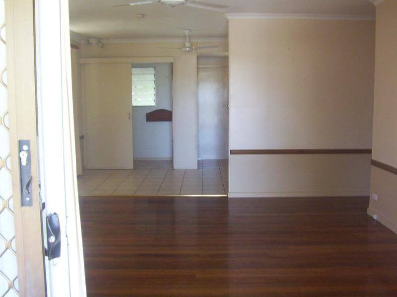 68 Moody Street, Manoora QLD 4870