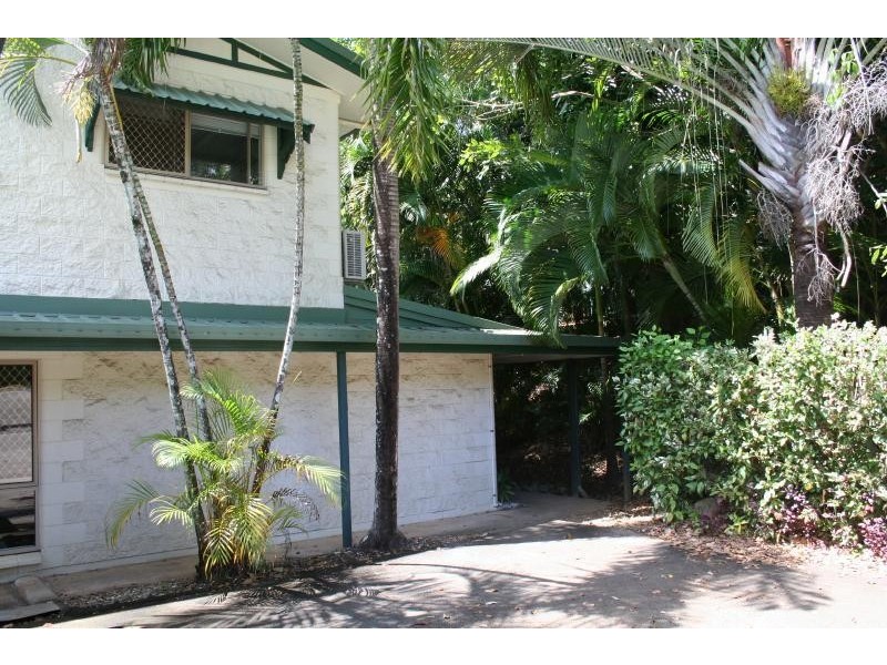 4/80 Old Smithfield Road, Freshwater QLD 4870