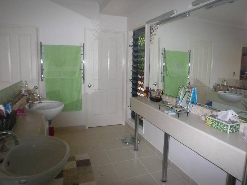 135 Hearl Close, Brinsmead QLD 4870