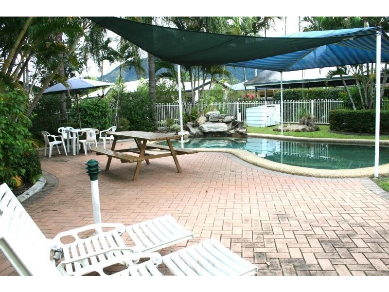 8/3 Springfield Crescent, Manoora QLD 4870