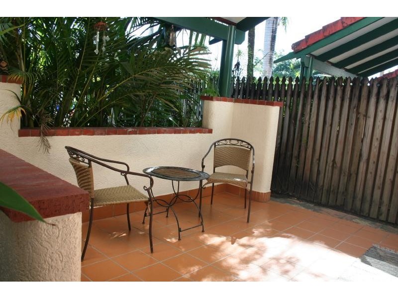 3/5 Herries Street, Earlville QLD 4870