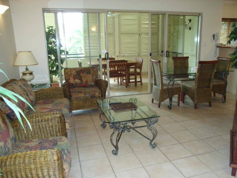 810/373 McLeod Street (The Lakes), Cairns North QLD 4870