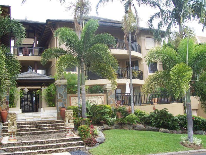 1/13 Colonel Cummings Drive, Palm Cove QLD 4879