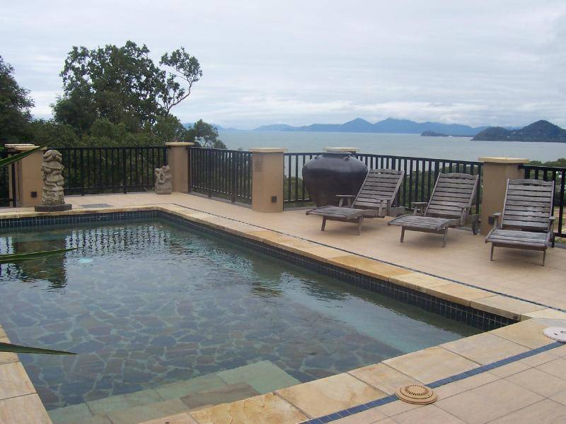 1/13 Colonel Cummings Drive, Palm Cove QLD 4879