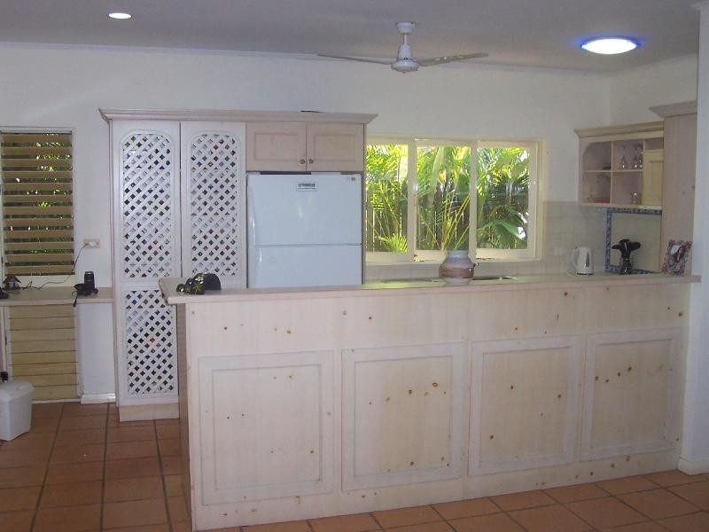62 Terebra Street, Palm Cove QLD 4879