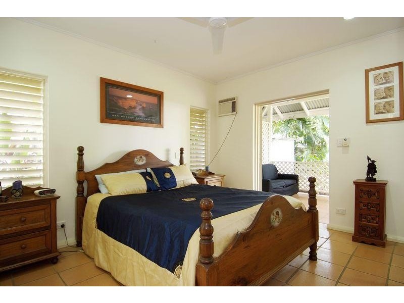 62 Terebra Street, Palm Cove QLD 4879