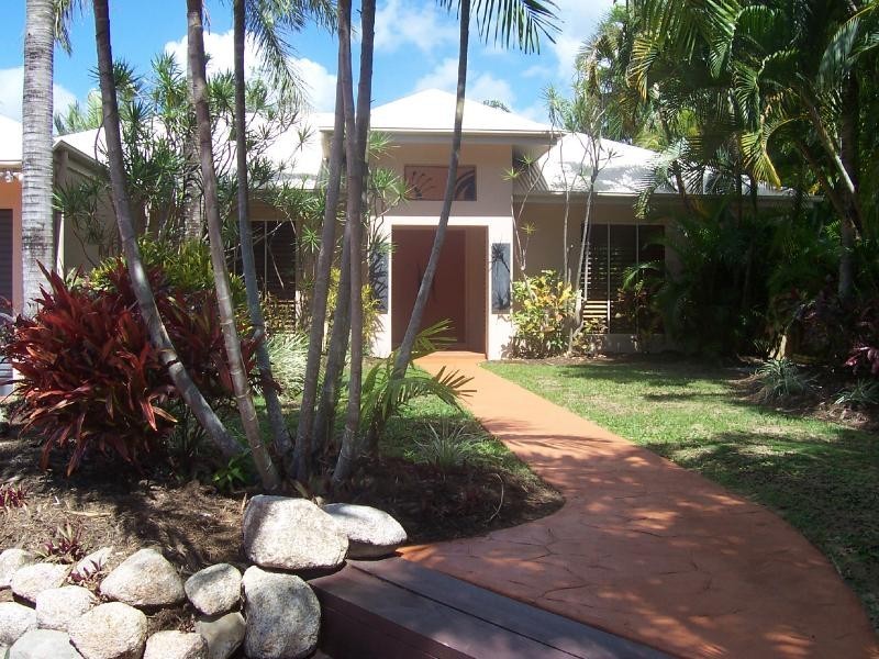 7 Avoca Close, Kewarra Beach QLD 4879