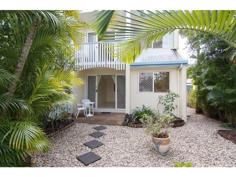 10/10 Grantala Street, Manoora QLD 4870