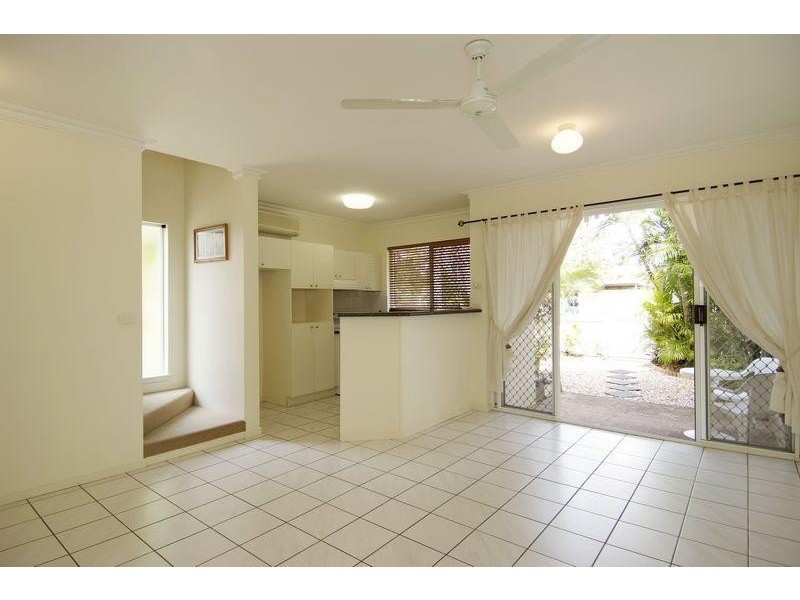 10/10 Grantala Street, Manoora QLD 4870