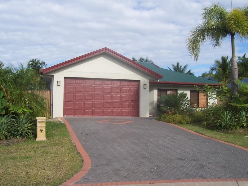 25 Castor St, Clifton Beach QLD 4879