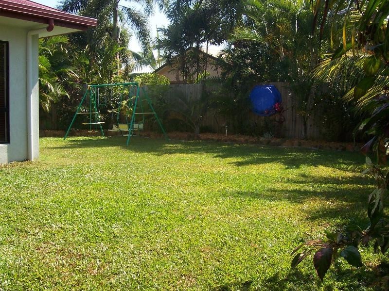 13 Cooya St, Kewarra Beach QLD 4879