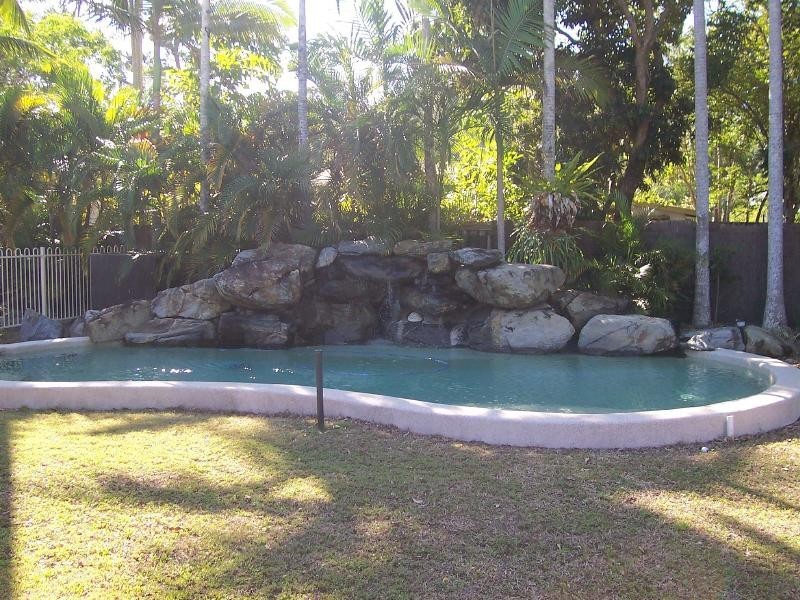 4 Debbie Street, Trinity Park QLD 4879