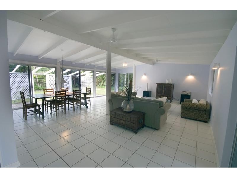 10 Derby Street, Yorkeys Knob QLD 4878