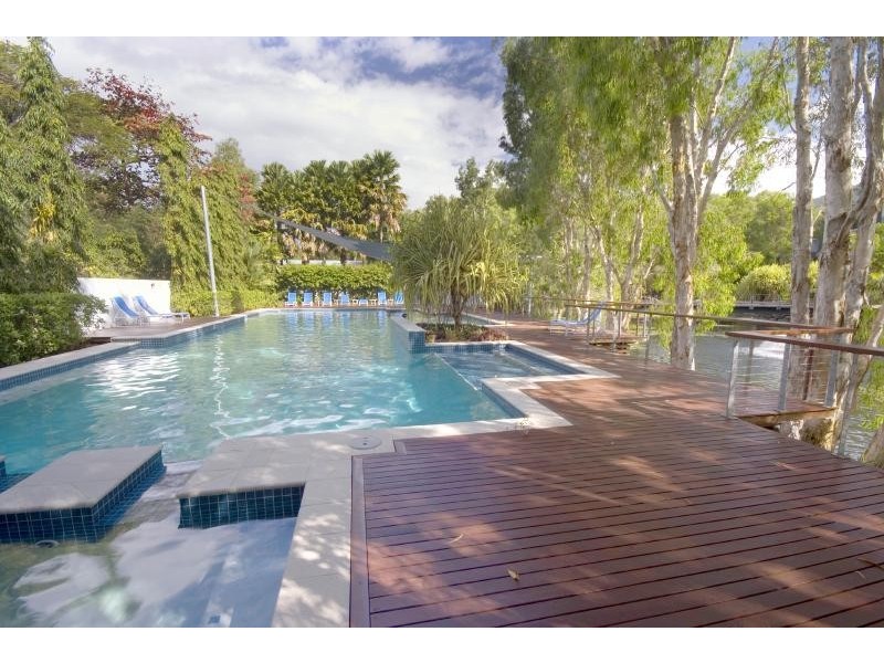 3/6 Cedar Road, Palm Cove QLD 4879