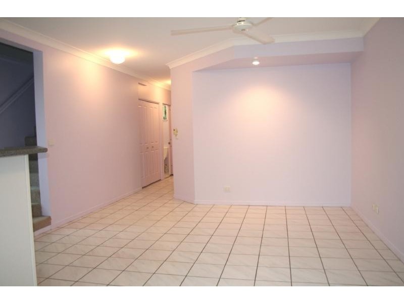 3/10 Grantala Street, Manoora QLD 4870