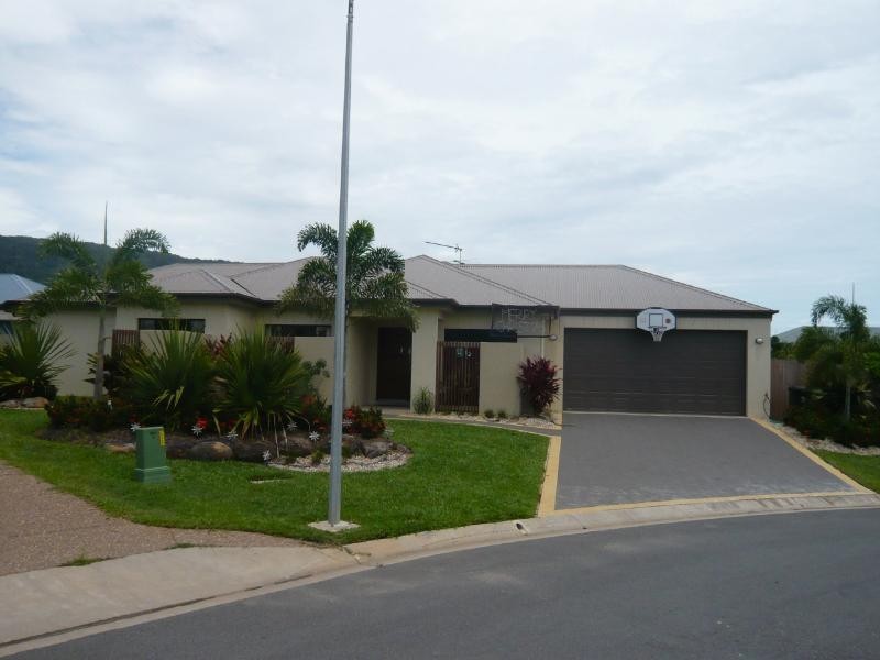 12 Mia Street, Kewarra Beach QLD 4879