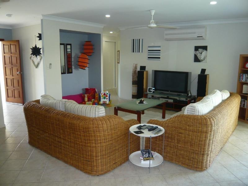 12 Mia Street, Kewarra Beach QLD 4879