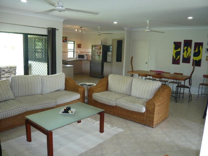 12 Mia Street, Kewarra Beach QLD 4879